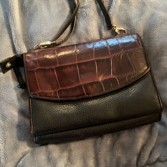 Brighton Vintage Organizer Purse - Picture 4 of 5